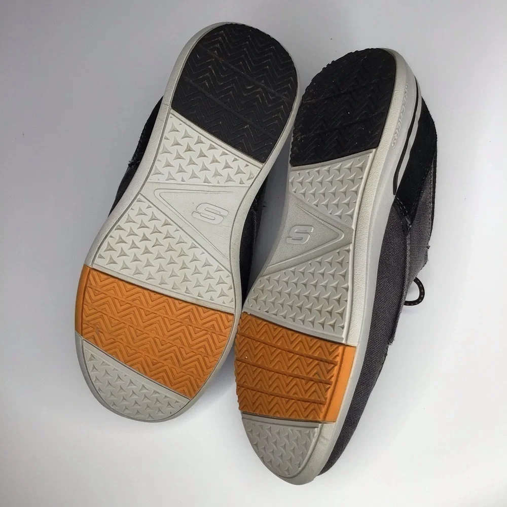 Skechers Relaxed Fit Elent-Mosen Boat Shoe.